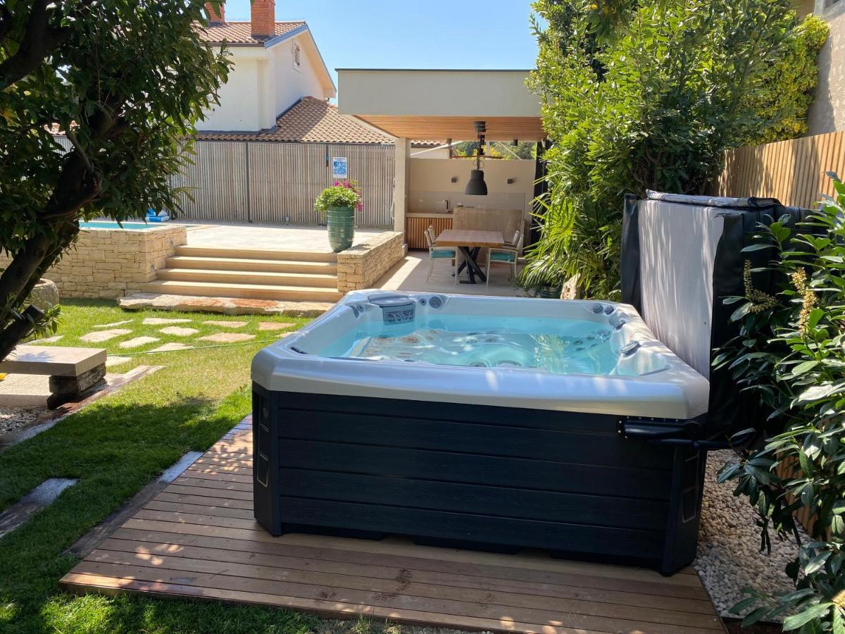 Residence Pecek Novigrad  Zewnętrze zdjęcie